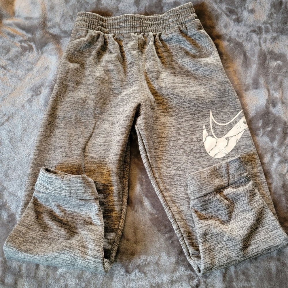 Nike Joggers Kids Size 7 Gray Excellent Therma-FIT Space Dye Sweatpants 897
